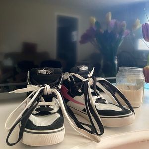 PunkRose sneakers, size 7.5